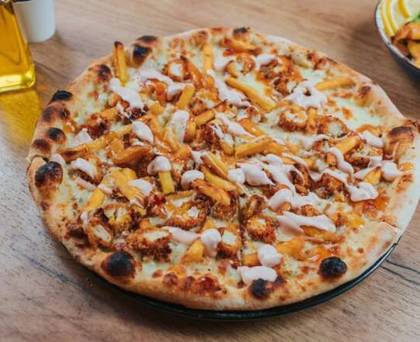 Pizza with Crispy Chicken