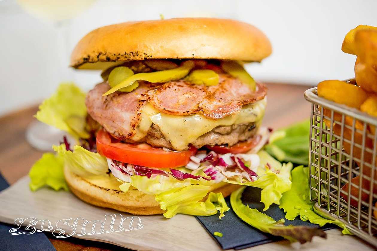 Classic Angus Beef Burger