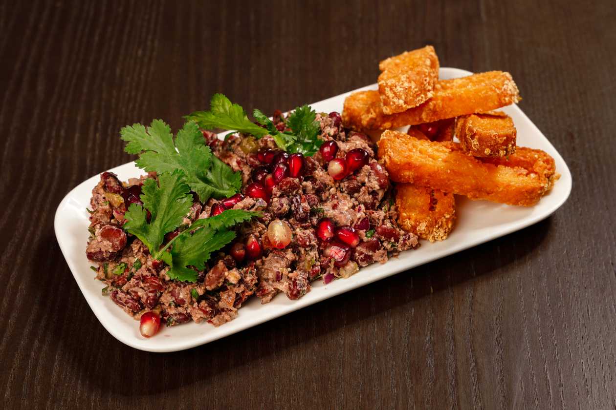 Red kidney bean pkhali