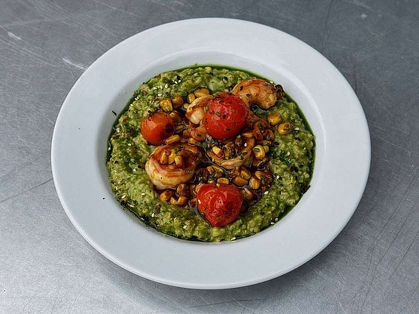 Porridge with Shrimps and cherry tomatoes