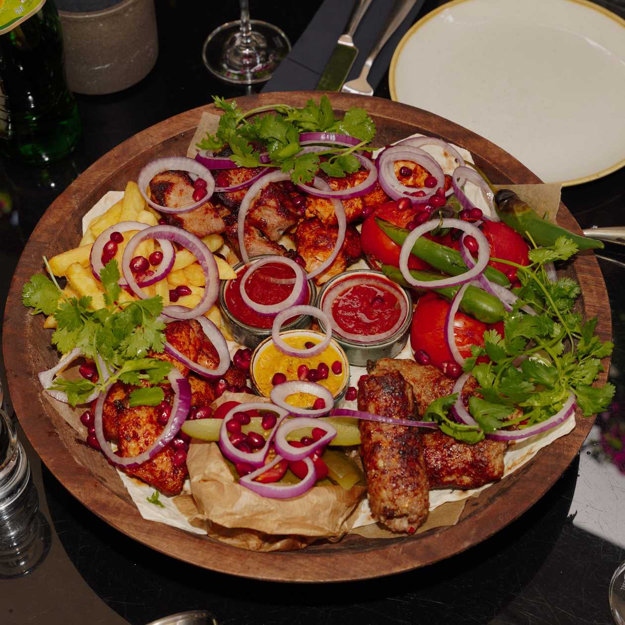 Assorted grilled meat platter (3-4 persons)