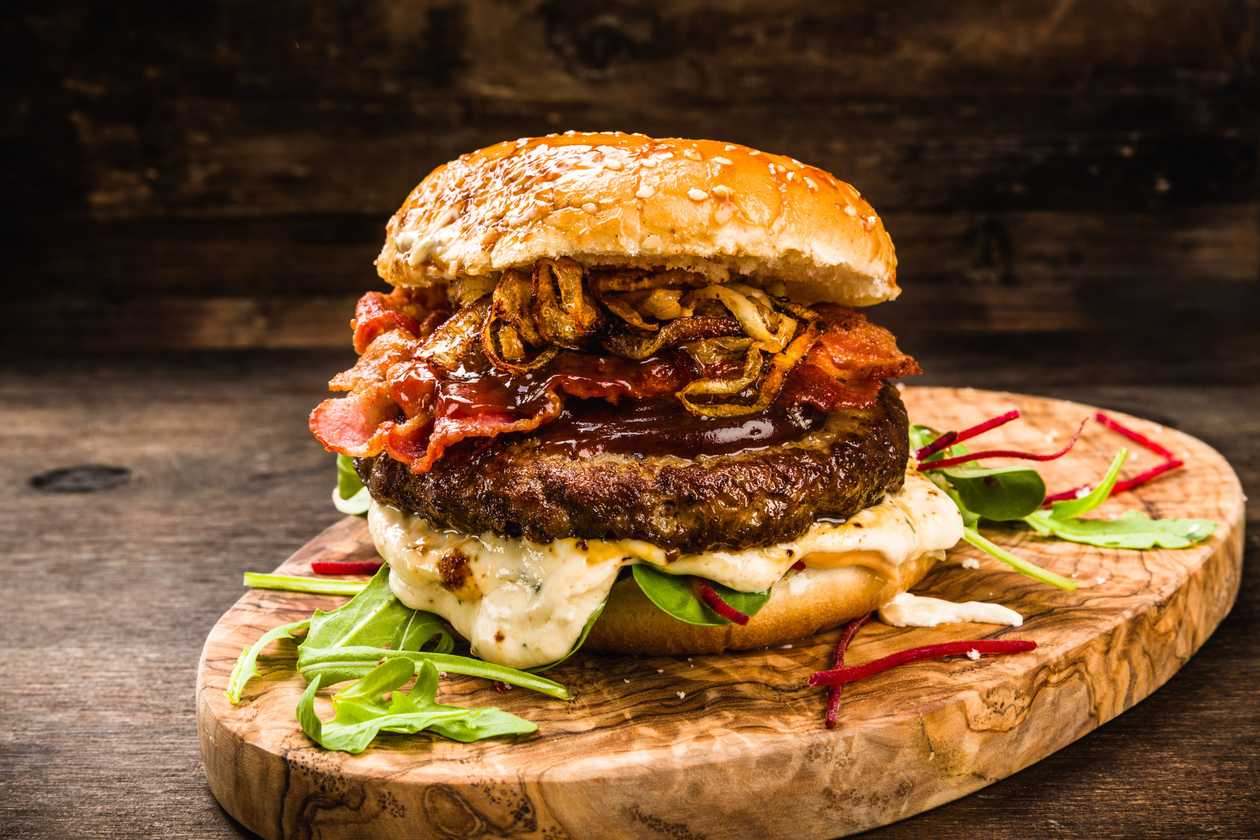 Hamburger s 100% hovädzím mäsom 330g