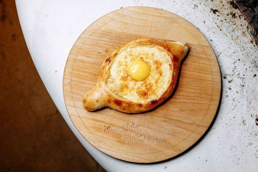 Хачапурі по-аджарськи мал/Khachapuri in Adzharian style small