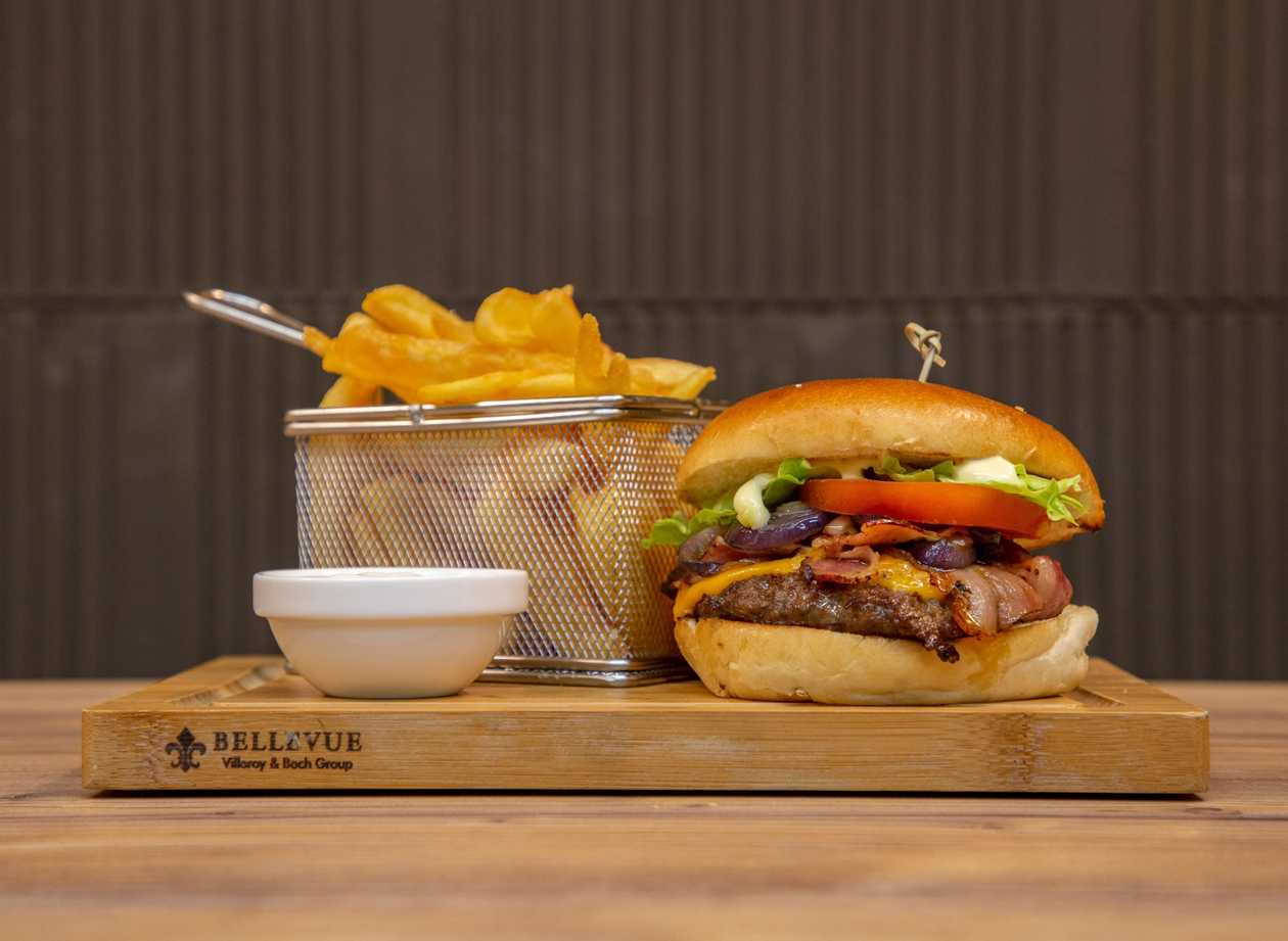 Big Bacon & Cheeseburger + 300g DIP Fries