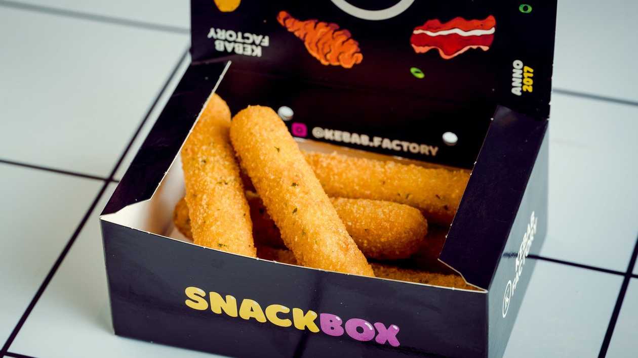Mozzarella Sticks / 8pcs