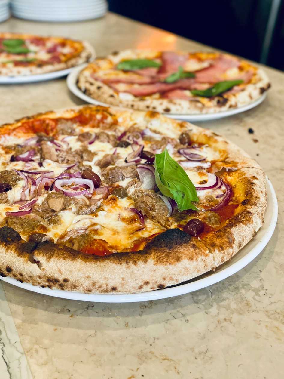 Pizza tonno e cipolla