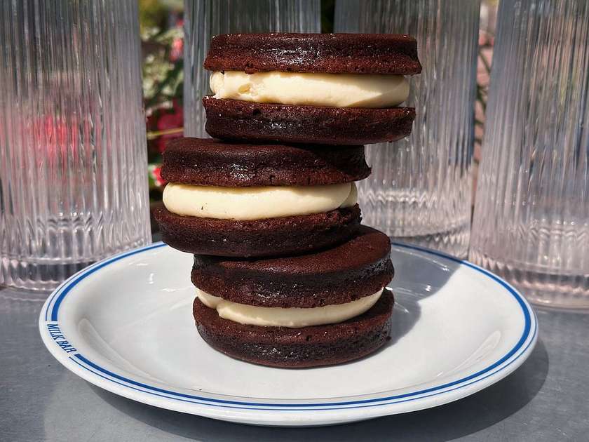 WHOOPIE COOKIE