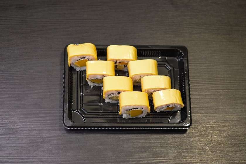 10N. Cheezy surimi roll 8 ks