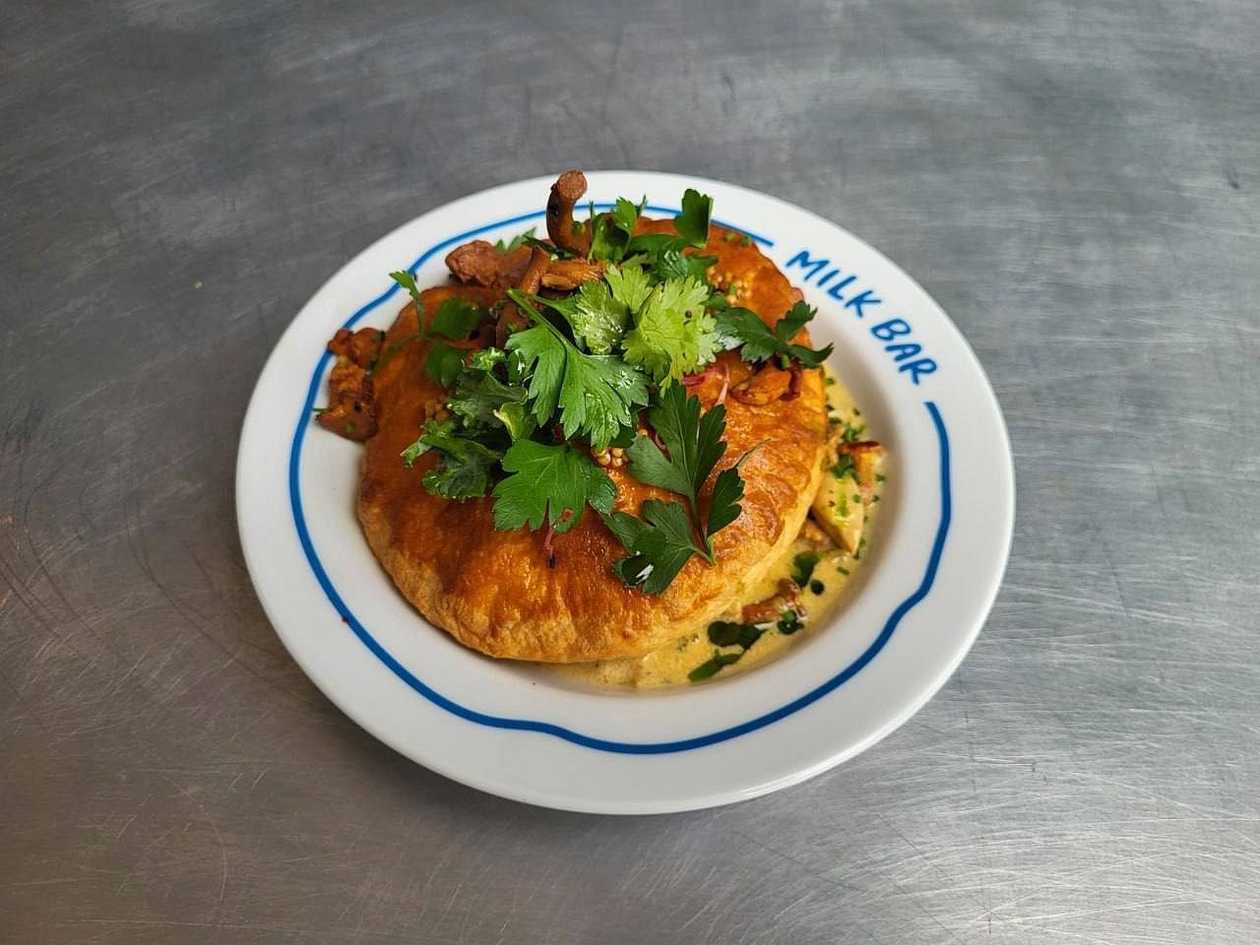 CHICKEN AND CHANTERELLE PIE