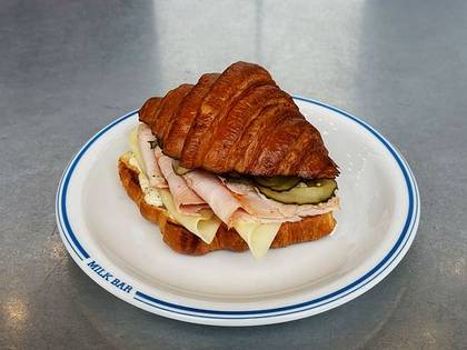 CROISANT WITH TURKEY