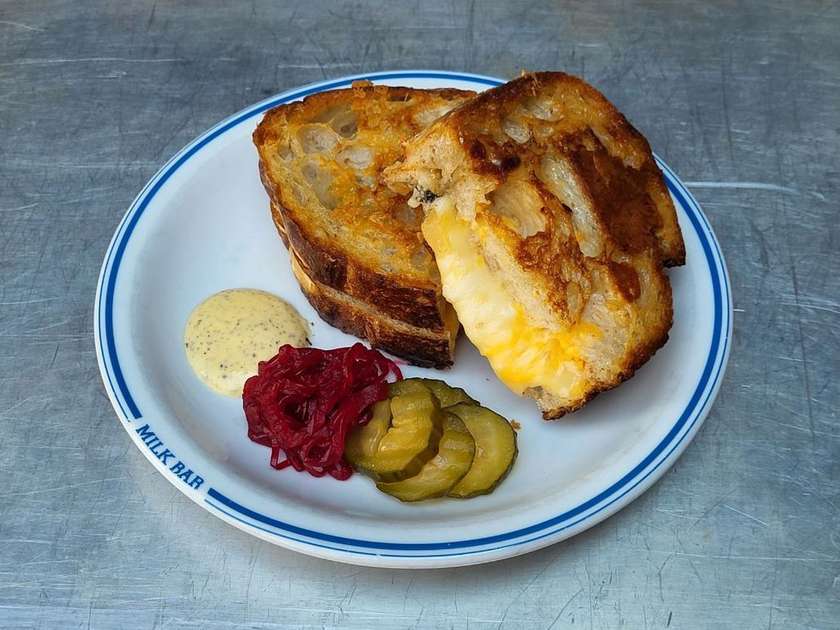 MELT OVER CHEESY
