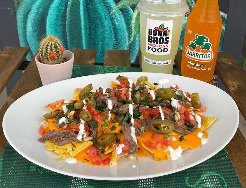 BEEF NACHOS