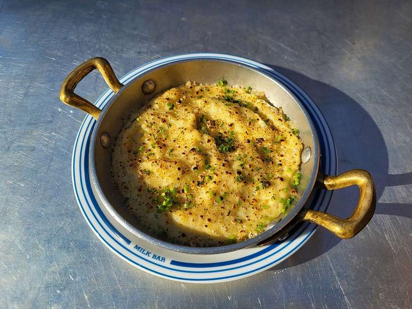 TRUFFLE MASHED POTATOES