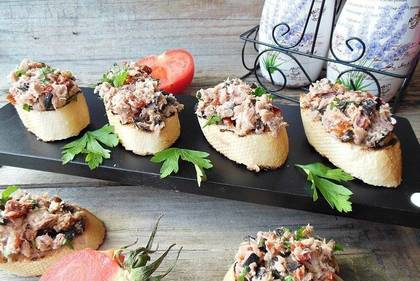 Tuna Bruschetta