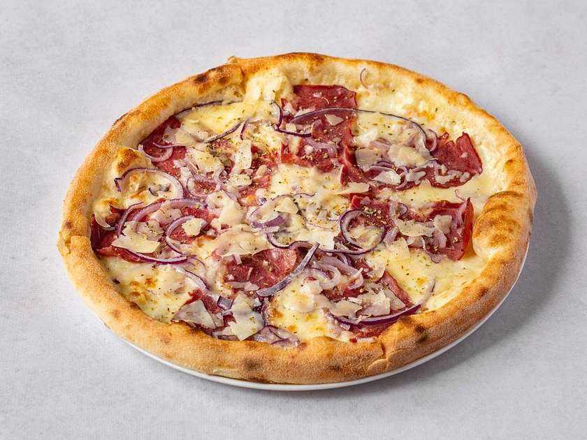 Pizza Beef Bacon Carbonara