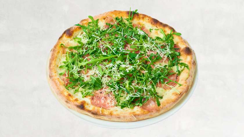 Pizza Salamino Tartuffo e Provolone