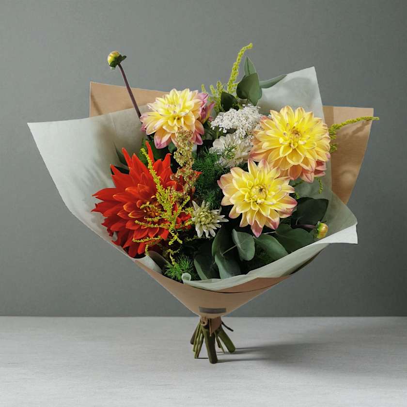 Bouquet "Dahlia Polka"
