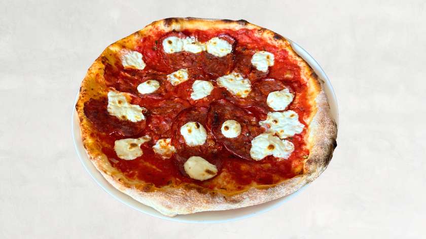 Pizza Salamino Picanti e Mascarpone