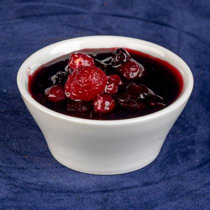 Sos vin rosu cu fructe de padure