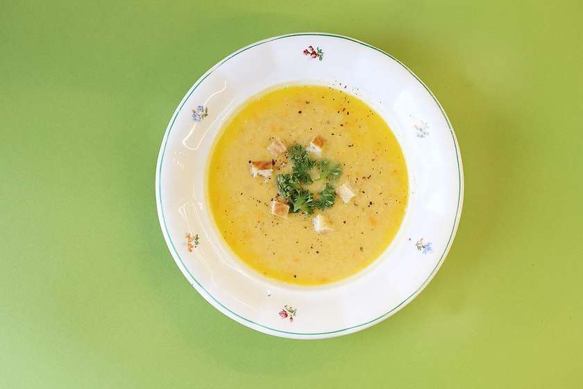 Creamy lentil soup