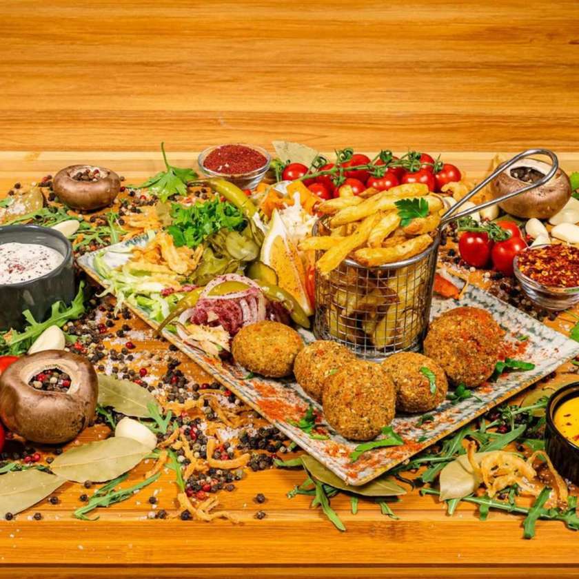 Falafel Plate Shawarma