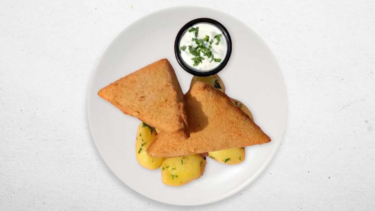 Smažený sýr vařený brambor domácí tatarka