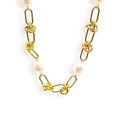 Arctic Charm Pearl Necklace