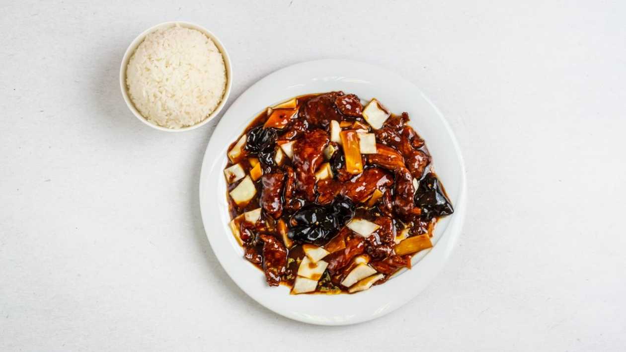 51. Pork with Bamboo and Mushrooms