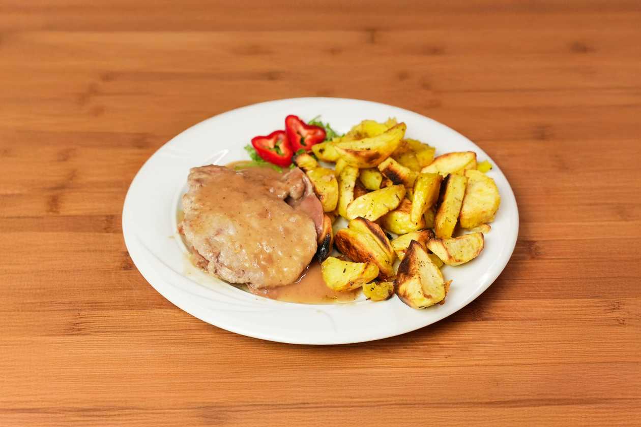 Saltimbocca alla romana din pulpă de vițel