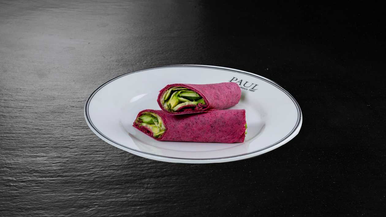 Ролл с авокадо и огурцом