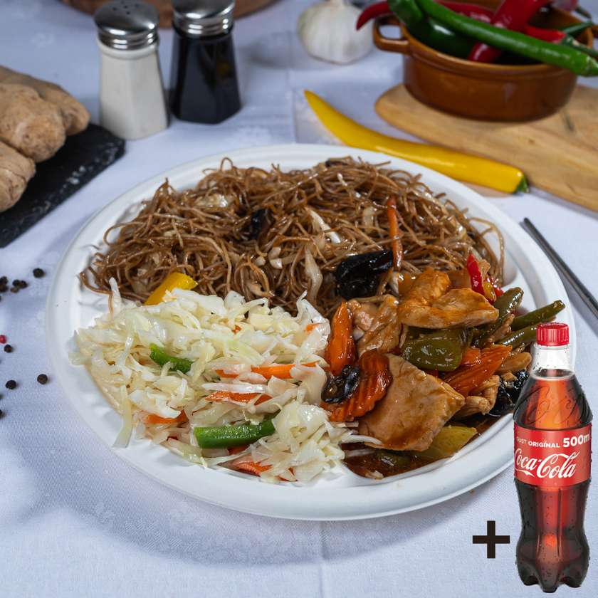 Medium Menu + 0.5l Cola