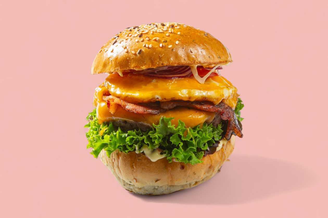 Egg and bcn burger