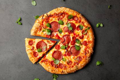 14 BZL Pizza hot salamy