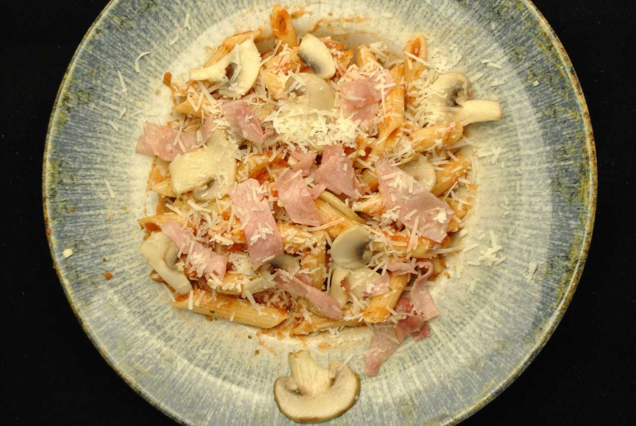 Pasta milanese