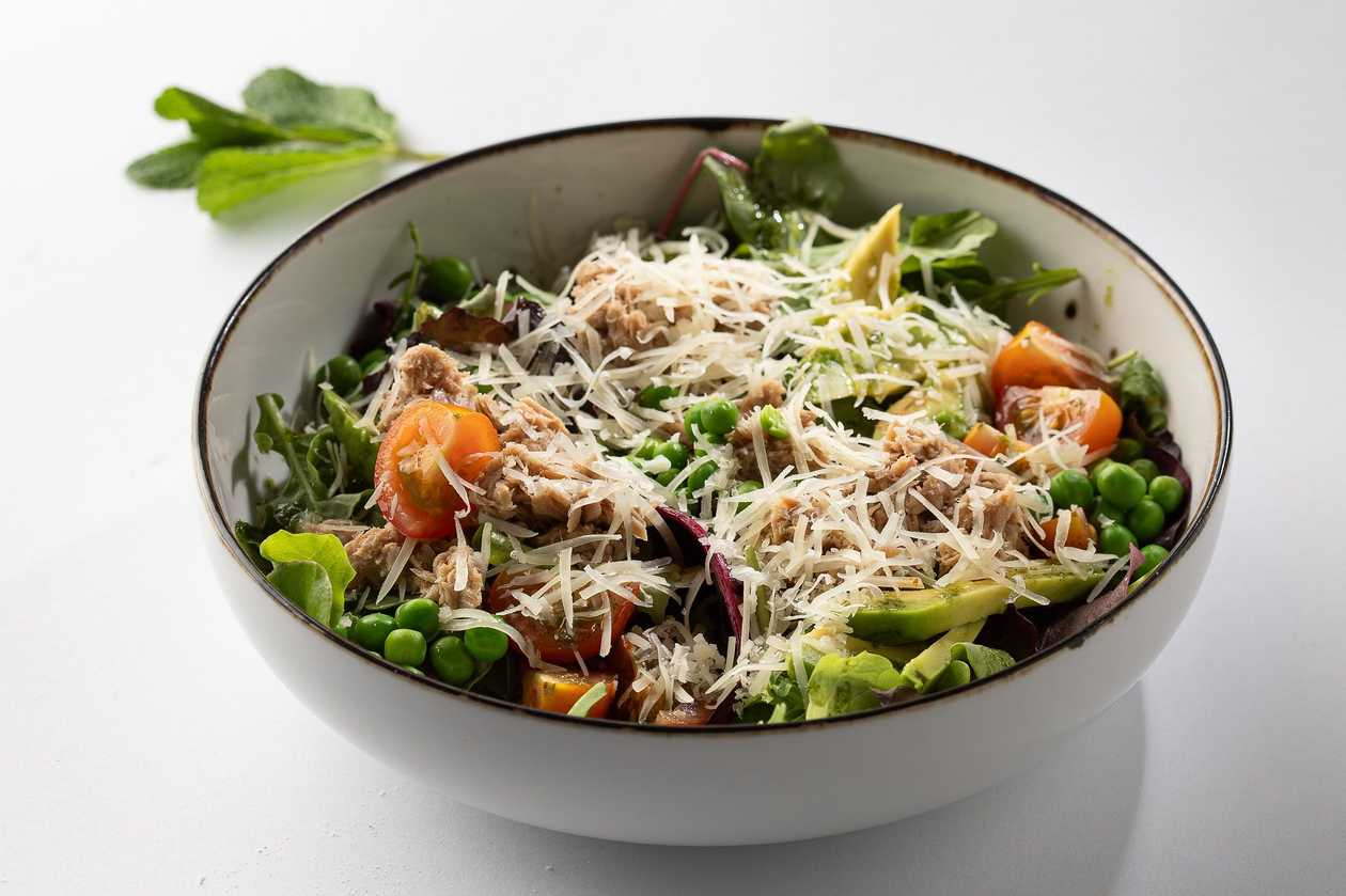 Pulled Tuna and Avocado Salad