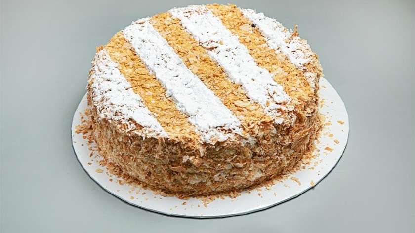 Napoleon Cake (8 servings)