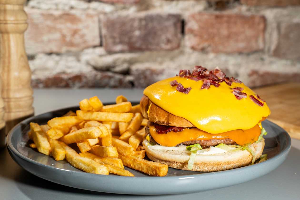 Cheesy cheddar burger