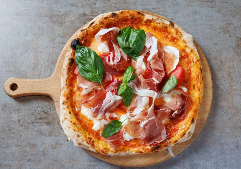 17 BZL  Pizza prosciutto