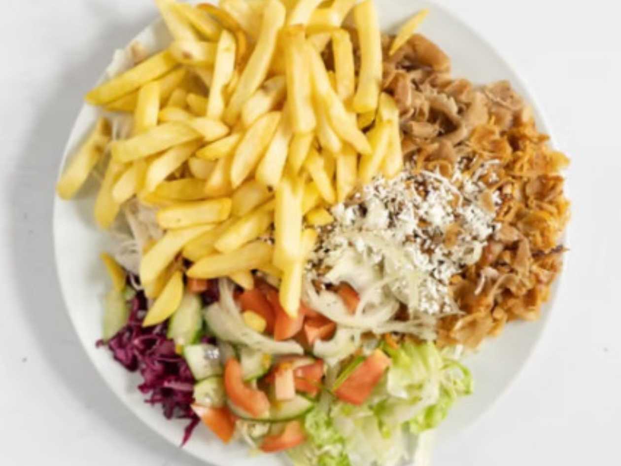 Řecký gyros s čerstvou zeleninou