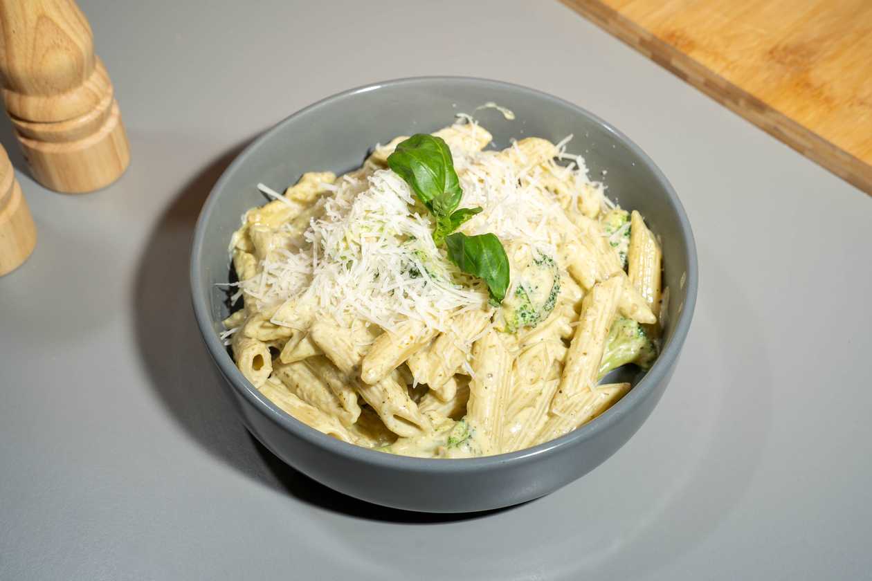 Paste cu pesto si broccoli