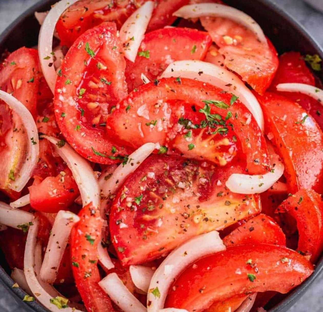 Tomato salad