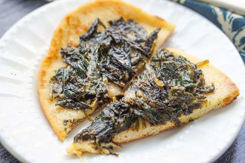 Manakish with spinach