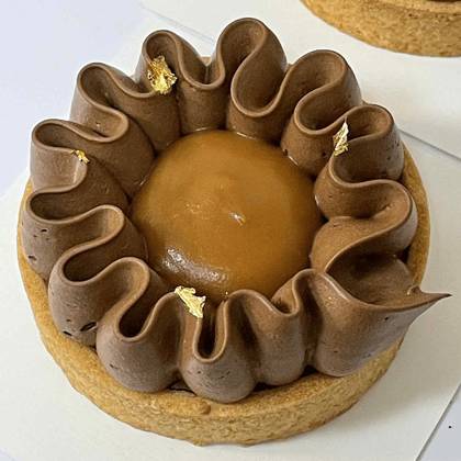 Ritz Chocolate Tart with Caramel