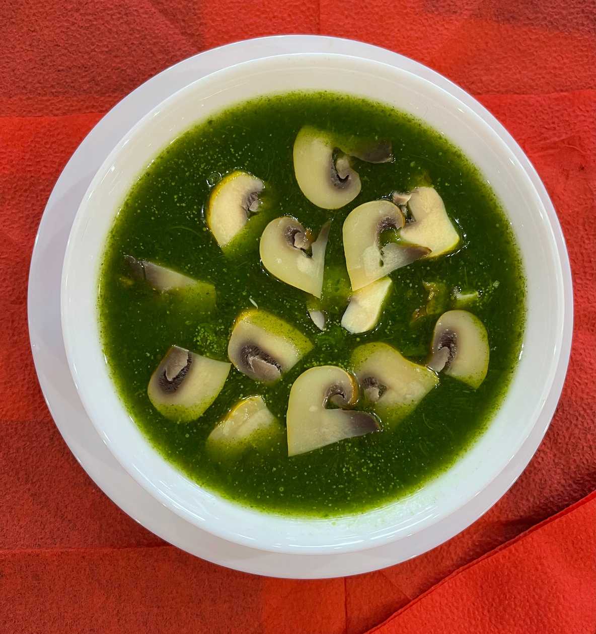 Palak mushroom soup
