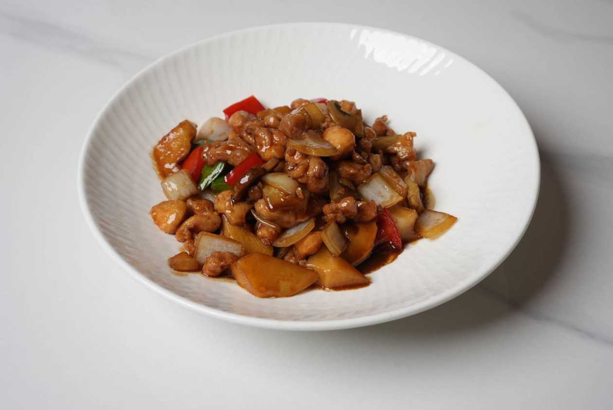 Chicken with Bamboo and Mushrooms
