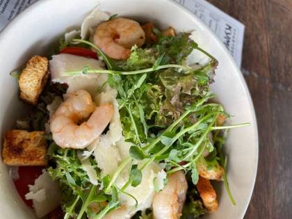 Green Salad with Shrimp
