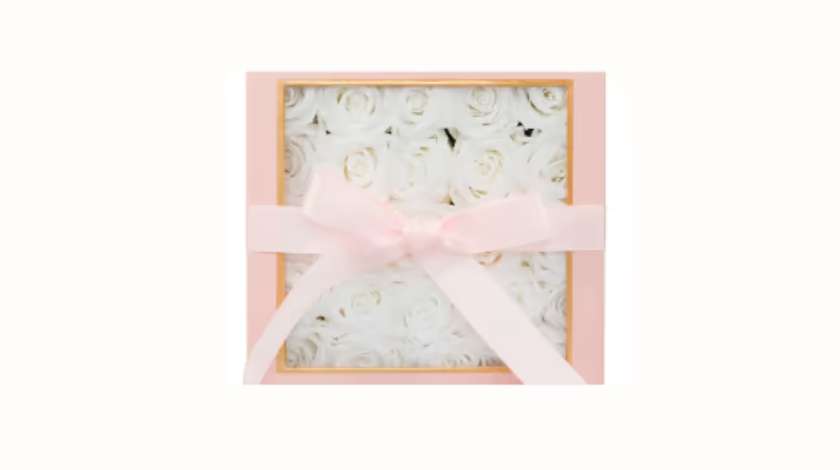 Preserved Earth With Rozen In Rose