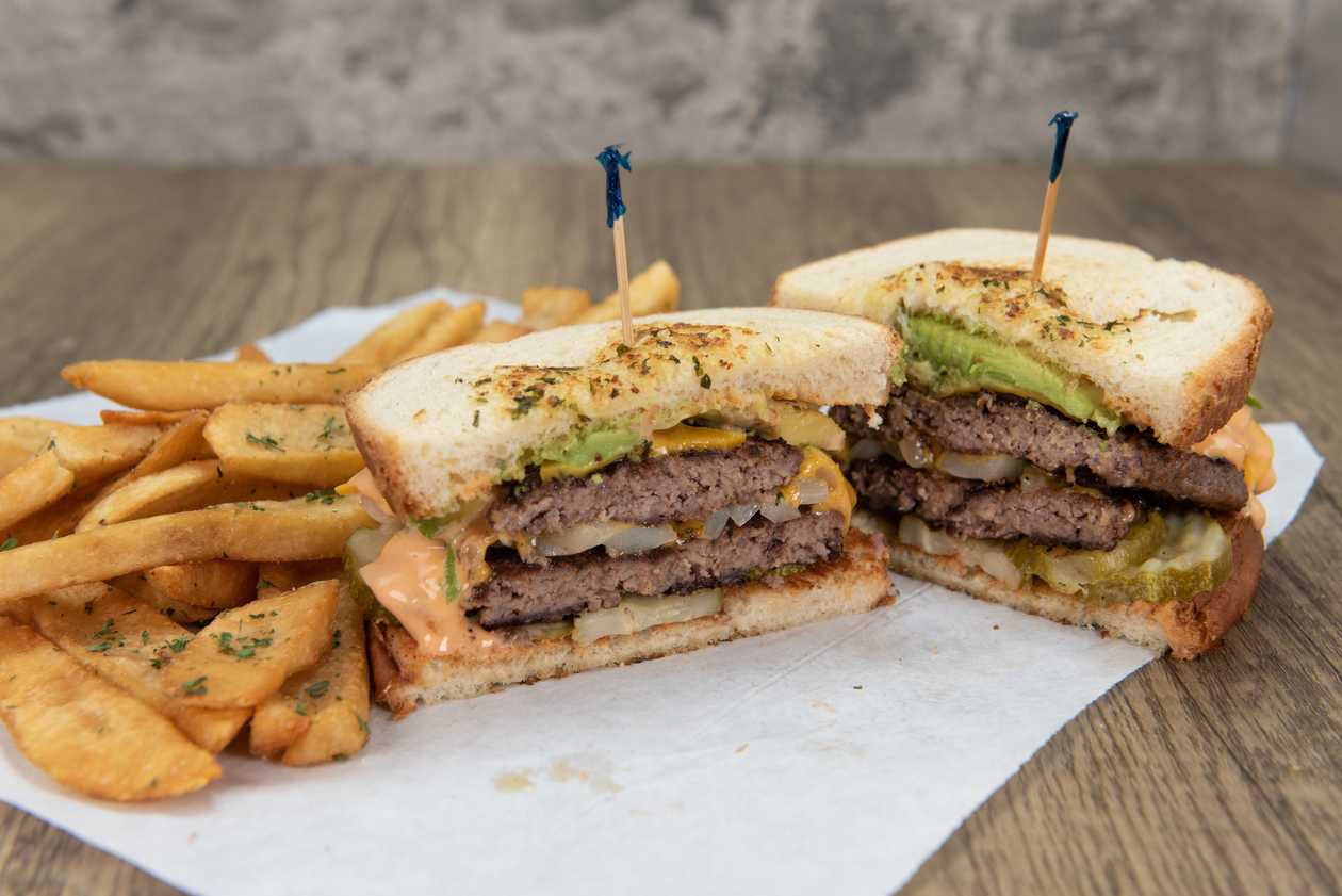 Prego no Pão (Bife)