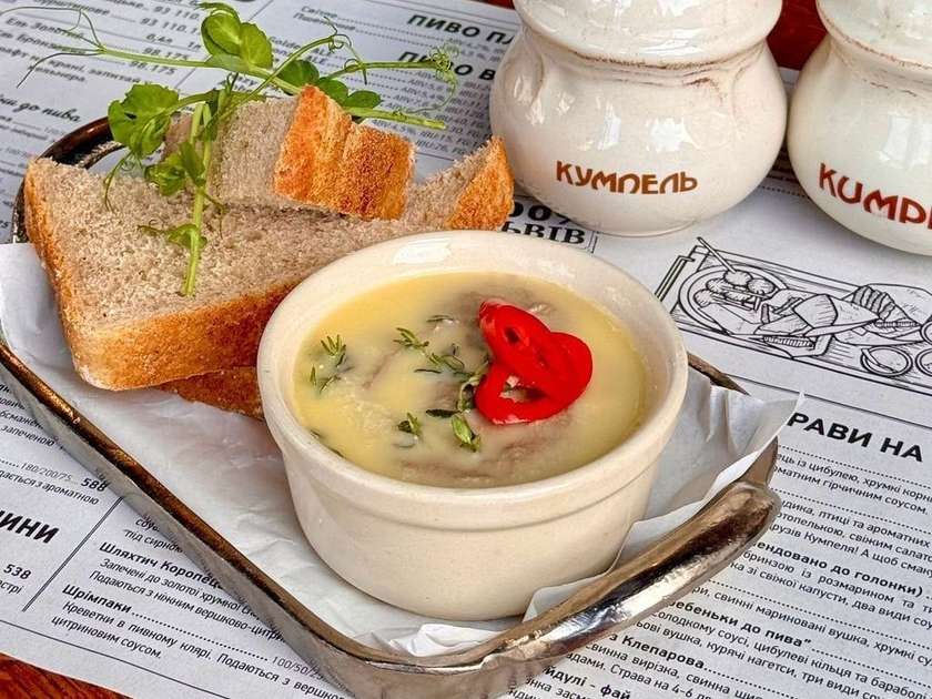 Pate in the jar