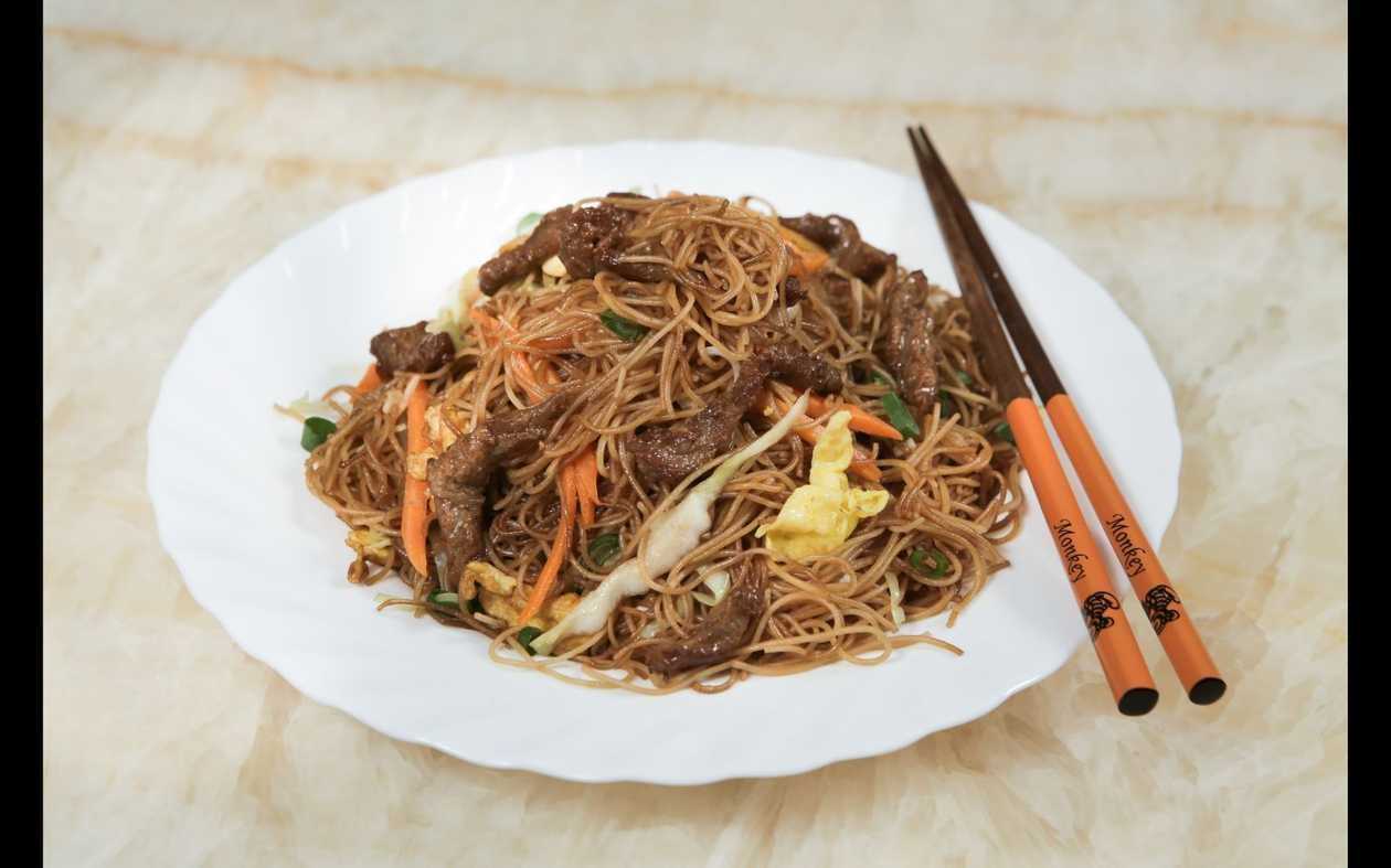 Rice Noodles with Beef